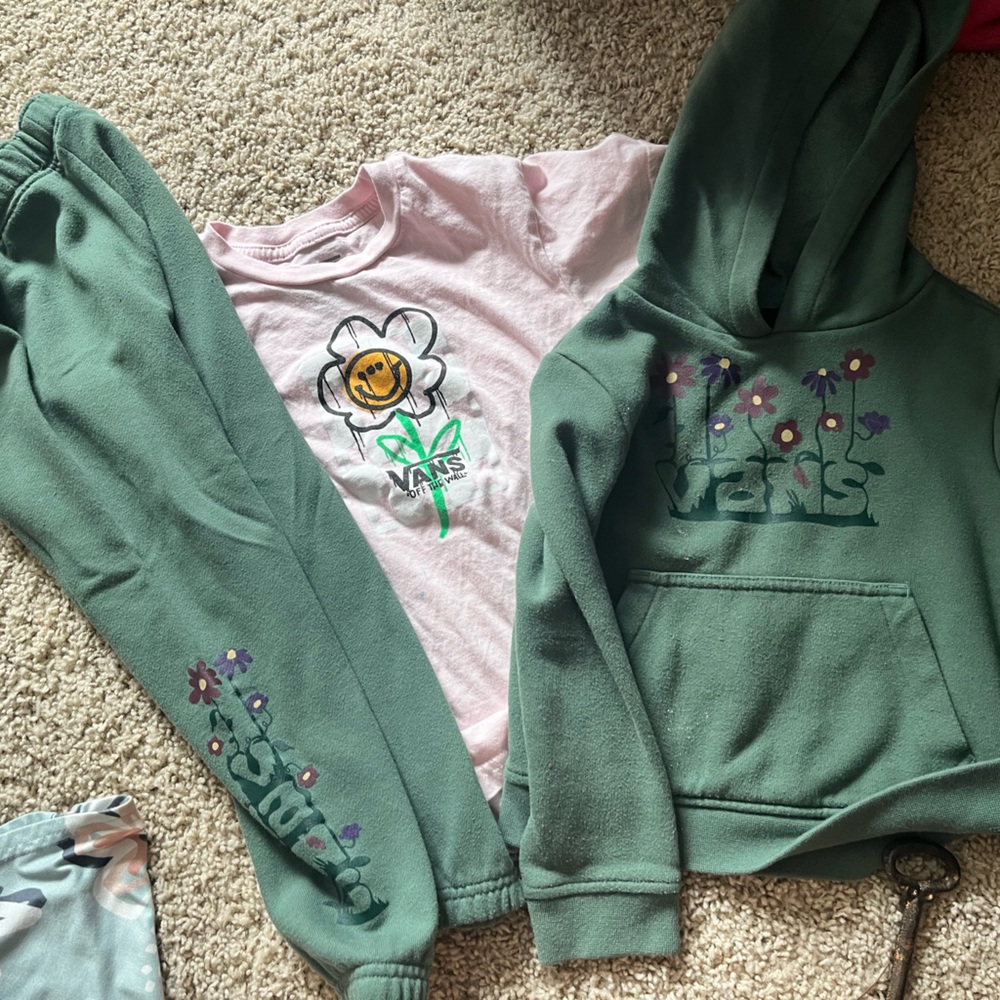 Size 4 vans outfit